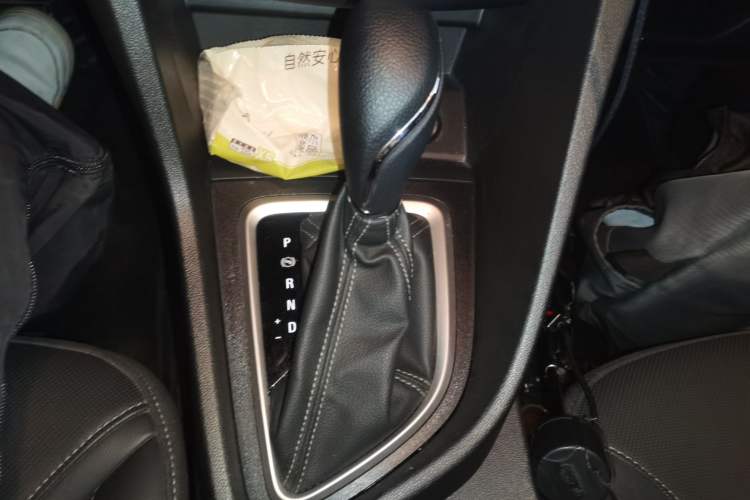 Used Buick GT 2021 Revised Version Flagship 1.5L Automatic Elite Edition Gear Lever