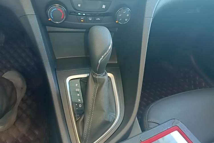 Used Buick GT 2021 Revised Version Flagship 1.5L Automatic Entry-Level Trim Gear Lever