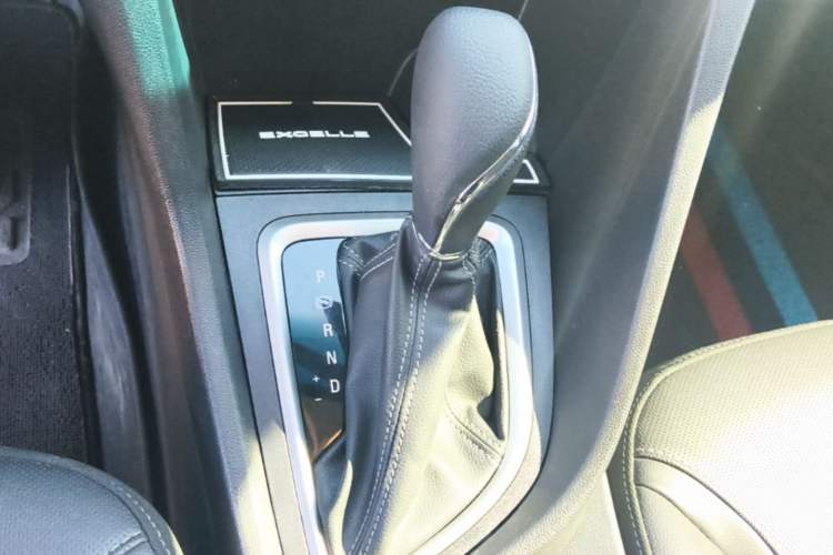 Used Buick GT 2021 Revised Version Flagship 1.5L Automatic Elite Edition Gear Lever