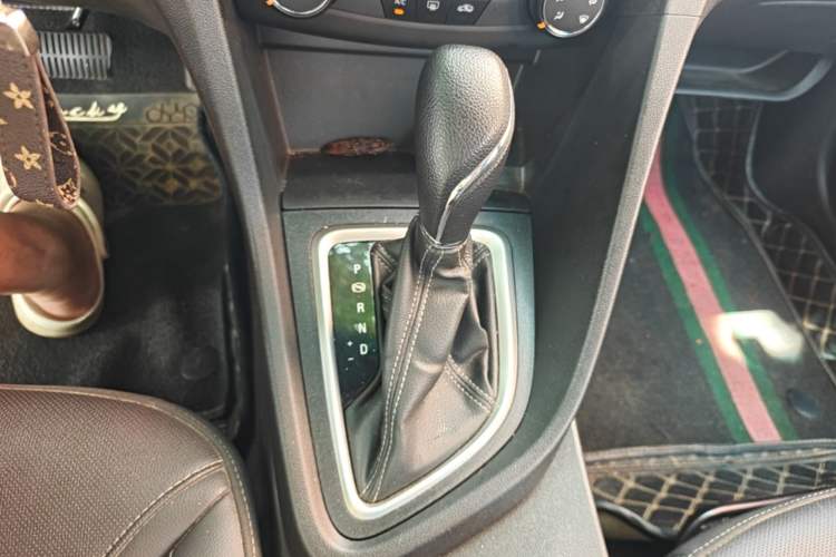 Used Buick GT 2021 Revised Version 1.3T Automatic Mild Hybrid Elite Edition Gear Lever