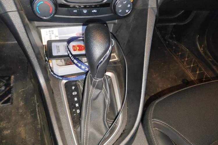 Used Buick GT 2021 1.3T Automatic Mild Hybrid Elite Version Gear Lever