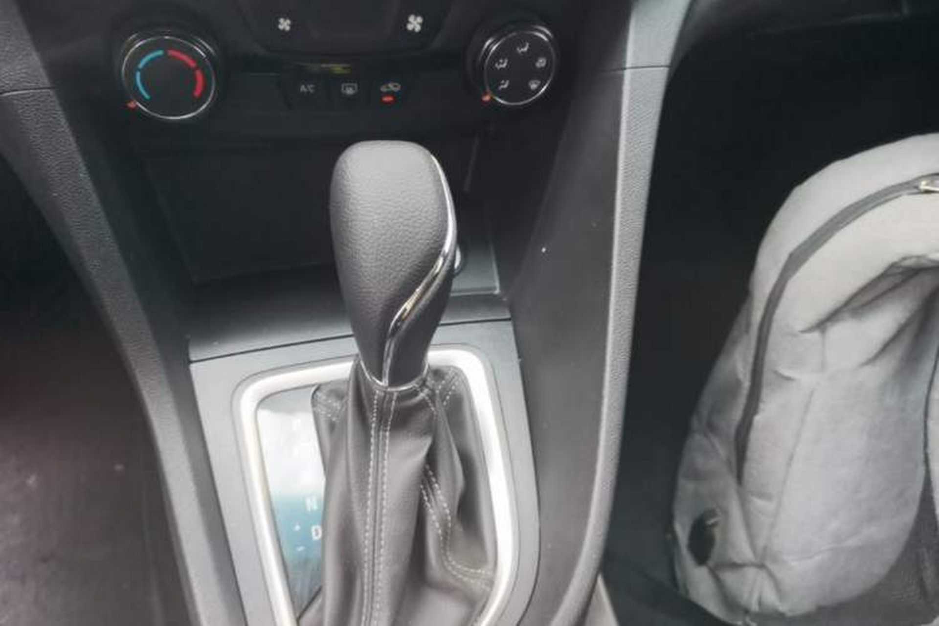 Used Buick GT 2021 Revised Version Flagship 1.5L Automatic Elite Edition Gear Lever