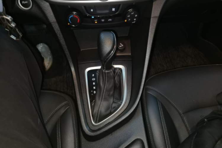 Used Buick GT 2021 Revised Version Flagship 1.5L Automatic Elite Edition Gear Lever
