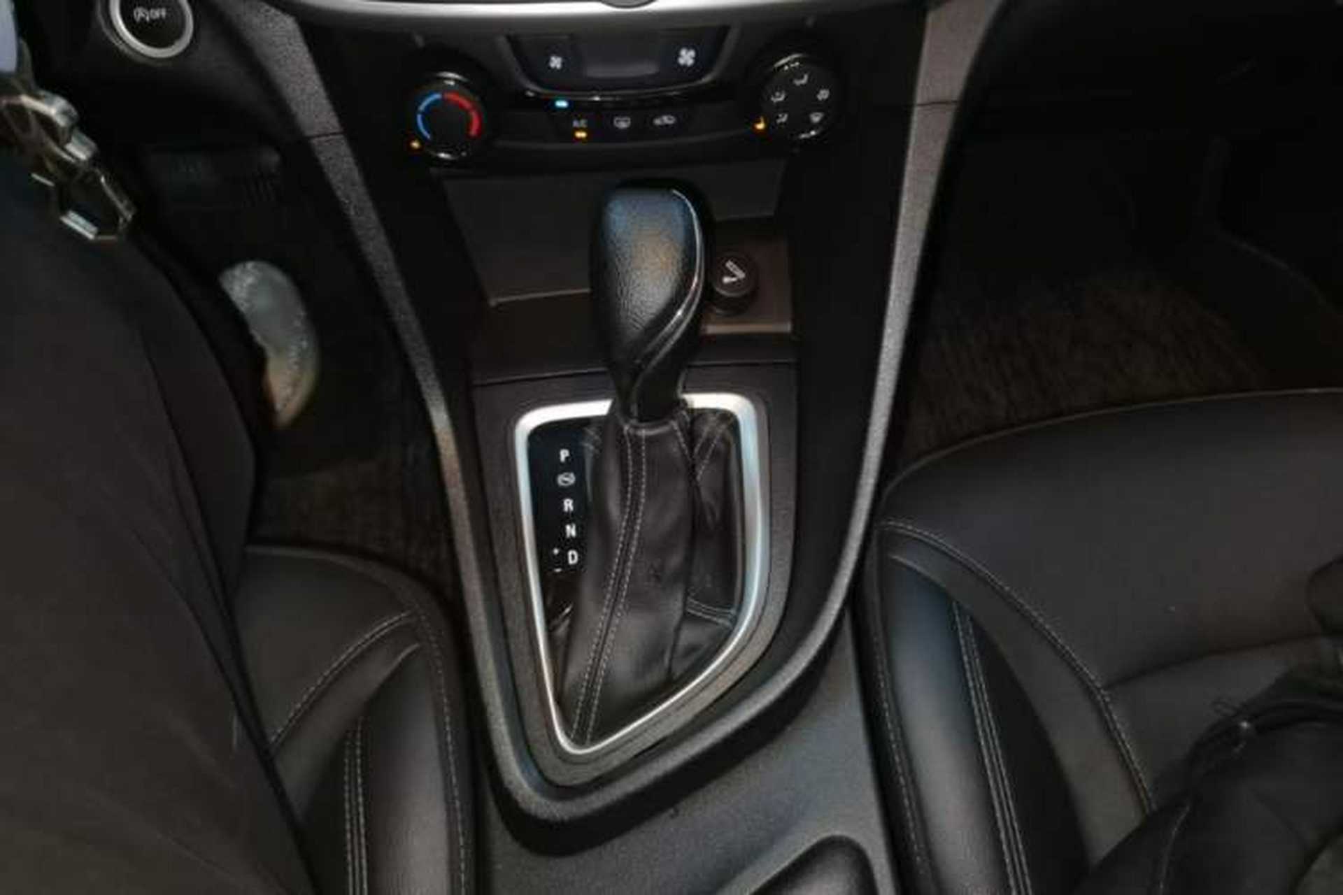Used Buick GT 2021 Revised Version Flagship 1.5L Automatic Elite Edition Gear Lever
