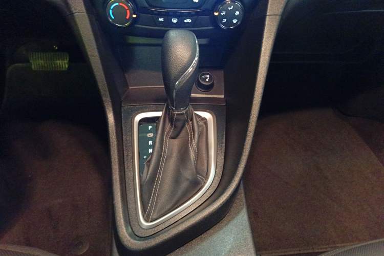 Used Buick GT 2021 Revised Version Flagship 1.5L Automatic Elite Edition Gear Lever