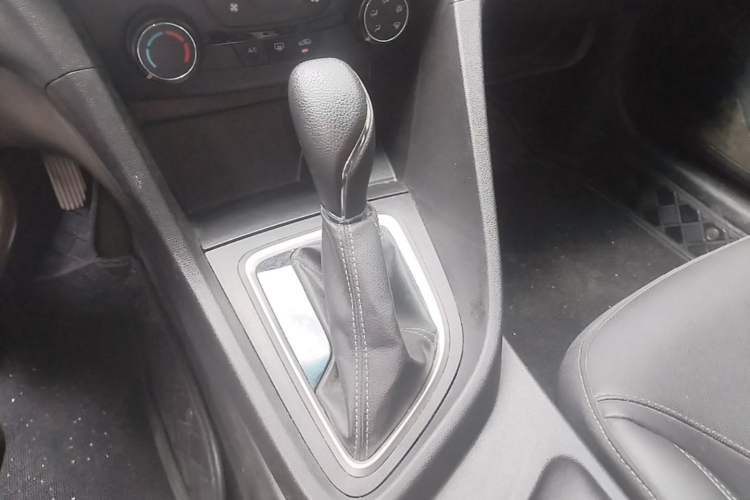 Used Buick GT 2021 Revised Version Flagship 1.5L Automatic Elite Edition Gear Lever