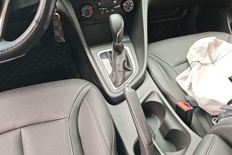 Used Buick GT 2021 Revised Version Flagship 1.5L Automatic Elite Edition Gear Lever