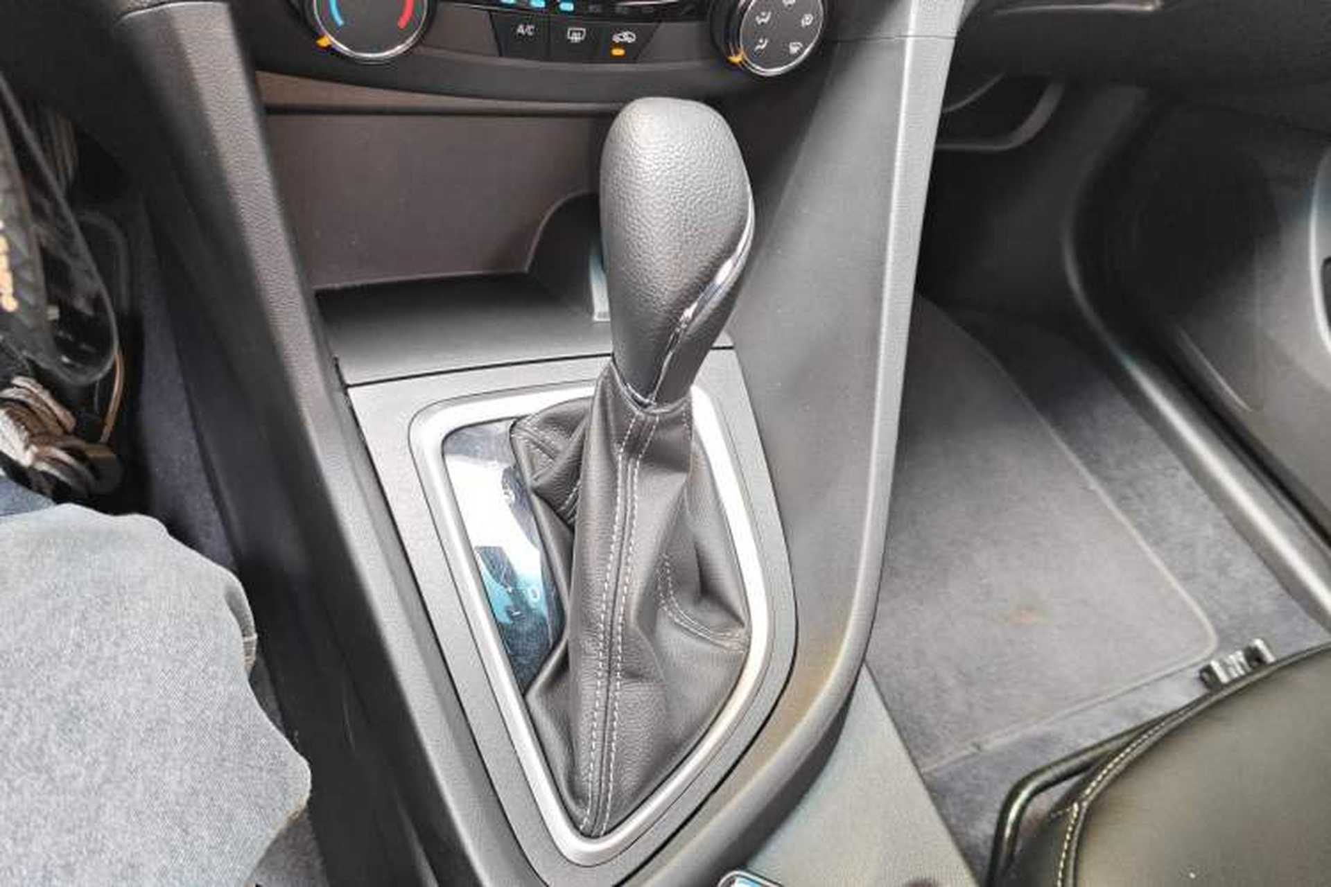 Used Buick GT 2021 Revised Version 1.3T Automatic Mild Hybrid Advanced Edition Gear Lever