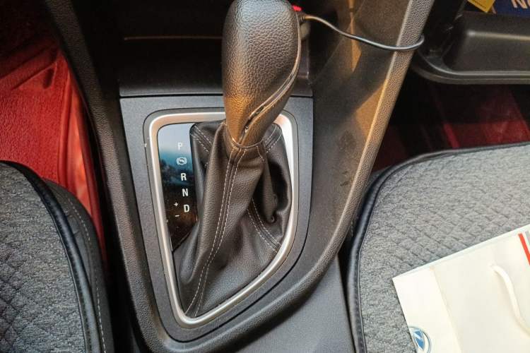 Used Buick GT 2021 Revised Version Flagship 1.5L Automatic Elite Edition Gear Lever