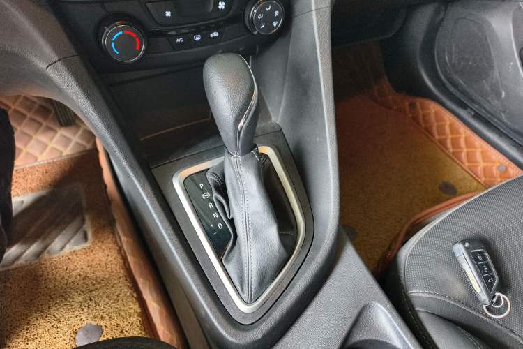 Used Buick GT 2021 Revised Version Flagship 1.5L Automatic Elite Edition Gear Lever