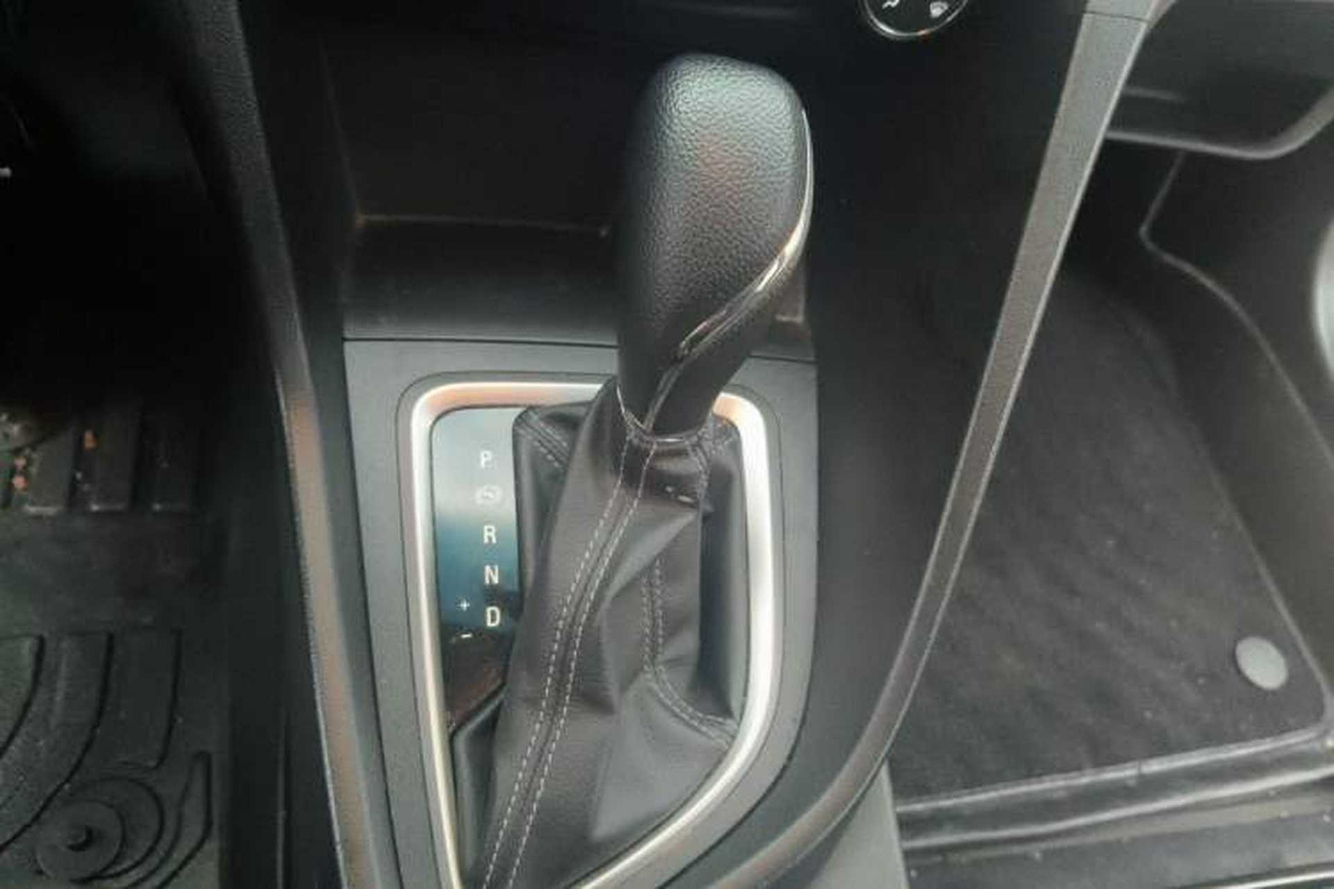 Used Buick GT 2021 Revised Version 1.3T Automatic Mild Hybrid Advanced Edition Gear Lever