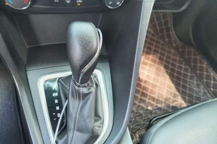 Used Buick GT 2021 1.3T Automatic Mild Hybrid Elite Version Gear Lever
