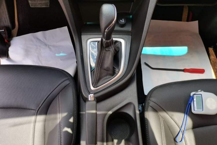 Used Buick GT 2021 Revised Version Flagship 1.5L Automatic Elite Edition Gear Lever