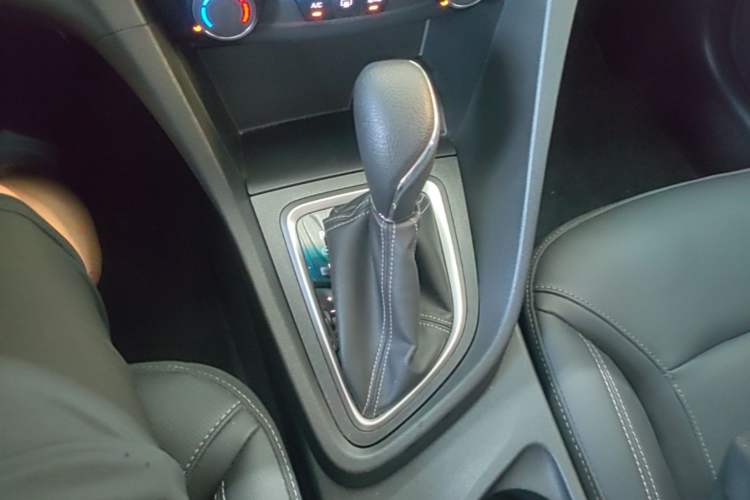 Used Buick GT 2021 Revised Version Flagship 1.5L Automatic Entry-Level Trim Gear Lever
