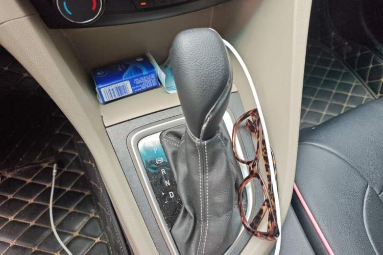 Used Buick GT 2021 Exemplar 1.5L Automatic Entry-Level Trim Gear Lever