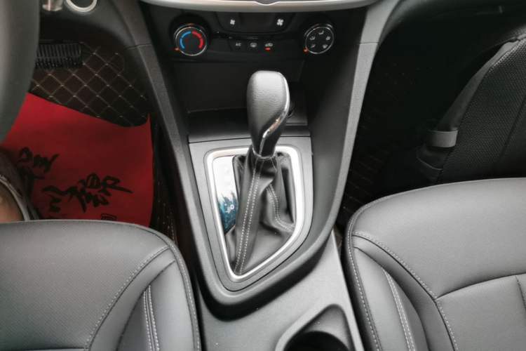Used Buick GT 2021 Revised Version Flagship 1.5L Automatic Elite Edition Gear Lever