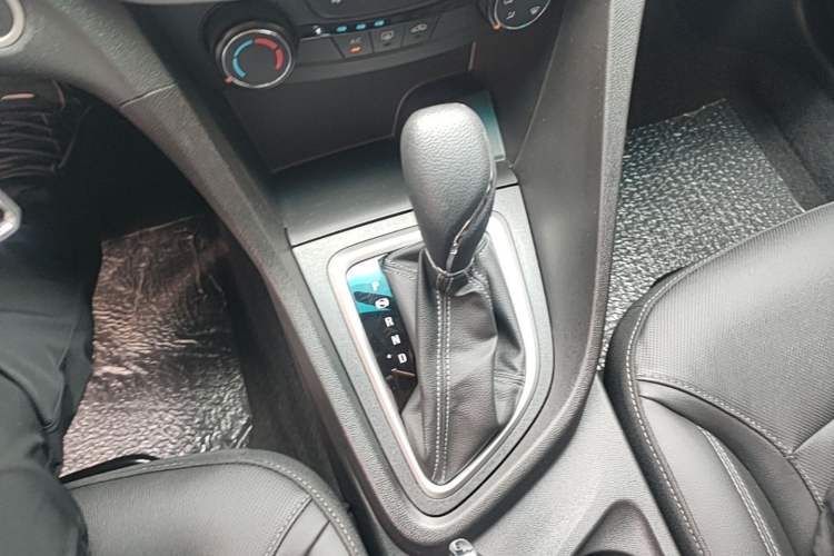 Used Buick GT 2021 Revised Version Flagship 1.5L Automatic Elite Edition Gear Lever