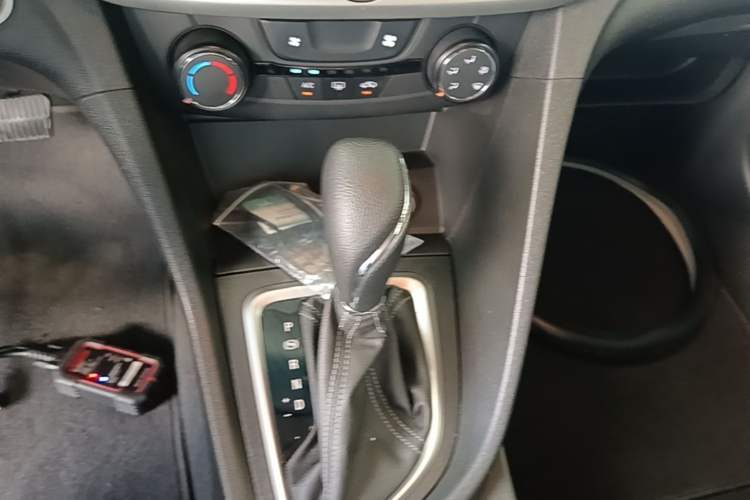 Used Buick GT 2021 Revised Version Flagship 1.5L Automatic Elite Edition Gear Lever