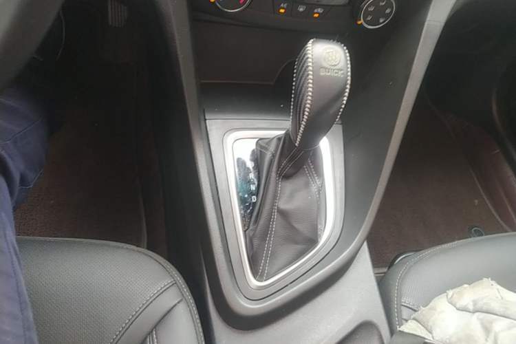 Used Buick GT 2021 1.3T Automatic Mild Hybrid Elite Version Gear Lever