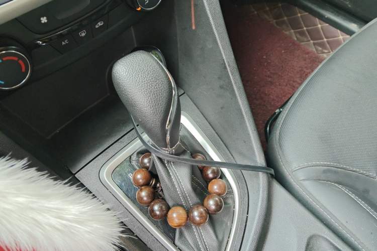 Used Buick GT 2021 Revised Version Flagship 1.5L Automatic Elite Edition Gear Lever