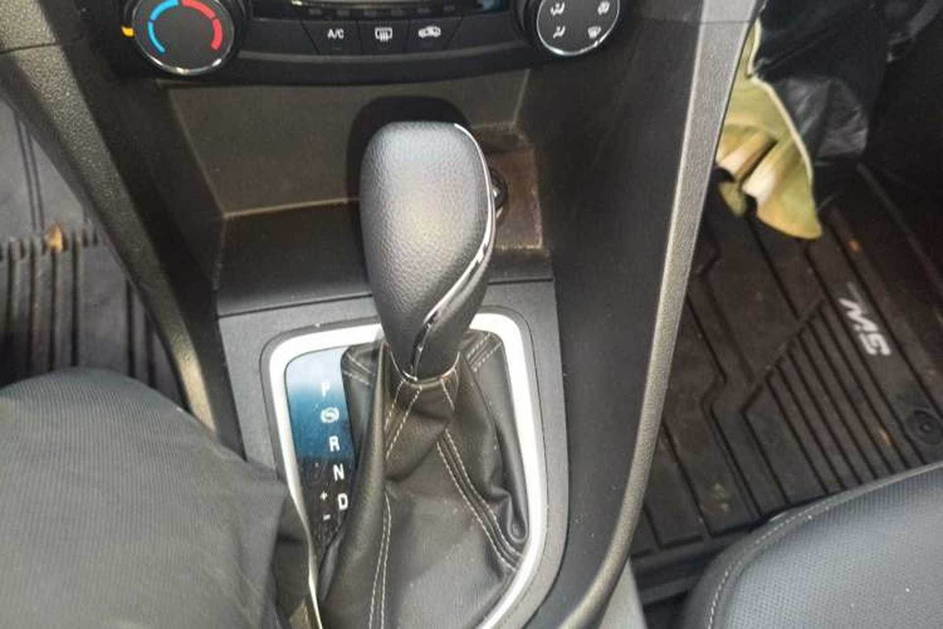 Used Buick GT 2021 1.3T Automatic Mild Hybrid Elite Version Gear Lever