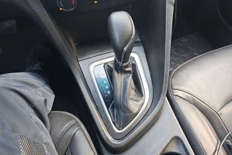 Used Buick GT 2021 Revised Version Flagship 1.5L Automatic Elite Edition Gear Lever