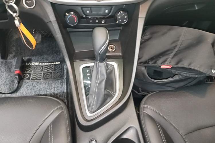 Used Buick GT 2021 Revised Version Flagship 1.5L Automatic Elite Edition Gear Lever