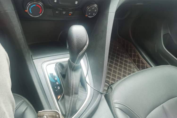 Used Buick GT 2021 Revised Version Flagship 1.5L Automatic Elite Edition Gear Lever