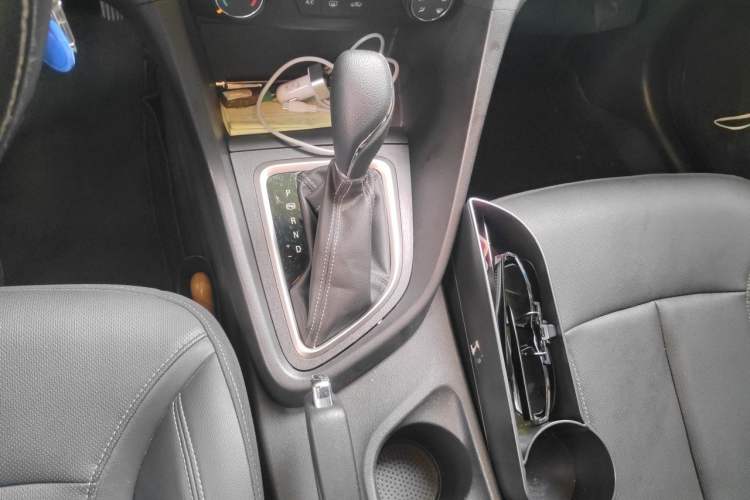 Used Buick GT 2021 1.3T Automatic Mild Hybrid Elite Version Gear Lever