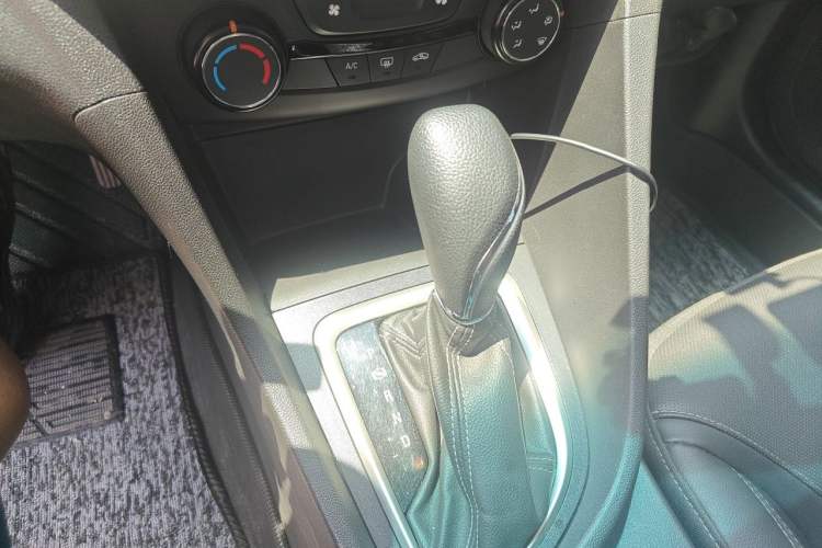 Used Buick GT 2021 Revised Version Flagship 1.5L Automatic Elite Edition Gear Lever