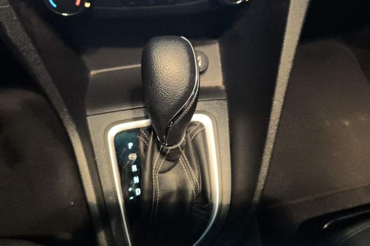 Used Buick GT 2021 Revised Version Flagship 1.5L Automatic Elite Edition Gear Lever