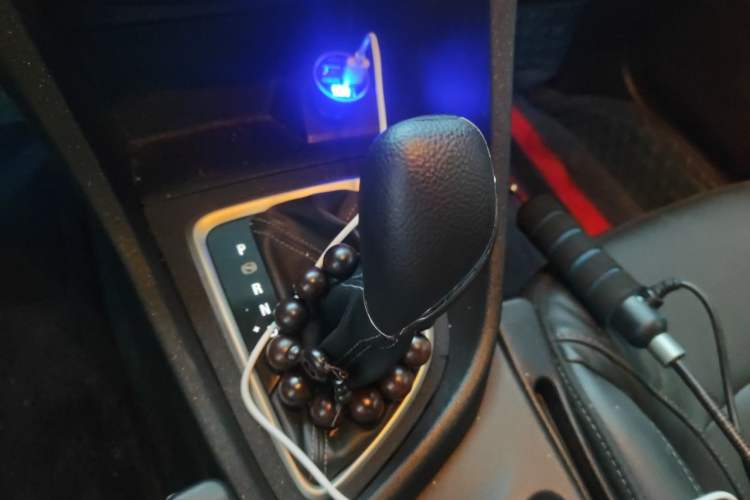 Used Buick GT 2021 Revised Version 1.3T Automatic Mild Hybrid Elite Edition Gear Lever