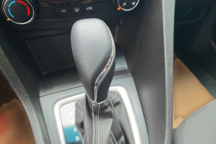 Used Buick GT 2021 Revised Version Flagship 1.5L Automatic Entry-Level Trim Gear Lever