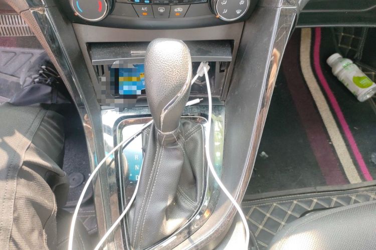 Used Buick GT 2021 Revised Version 1.3T Automatic Mild Hybrid Elite Edition Gear Lever
