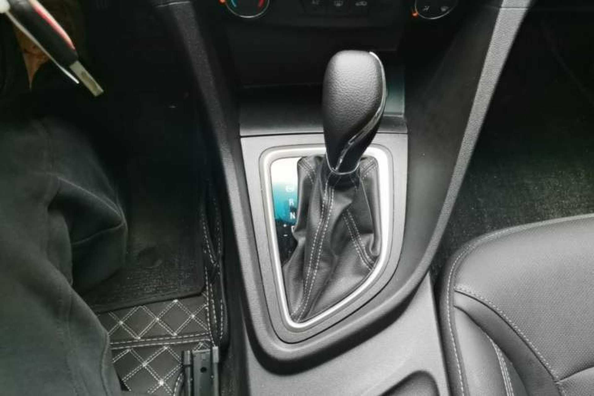 Used Buick GT 2021 Revised Version Flagship 1.5L Automatic Elite Edition Gear Lever