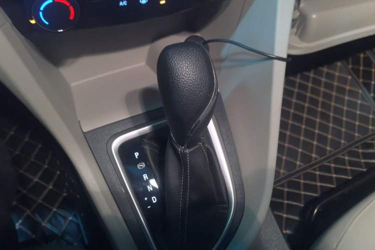 Used Buick GT 2021 Exemplar 1.5L Automatic Elite Version Gear Lever