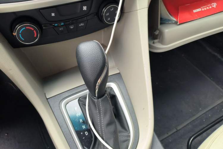 Used Buick GT 2021 Exemplar 1.5L Automatic Elite Version Gear Lever