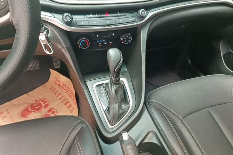 Used Buick GT 2021 Revised Version Flagship 1.5L Automatic Elite Edition Gear Lever