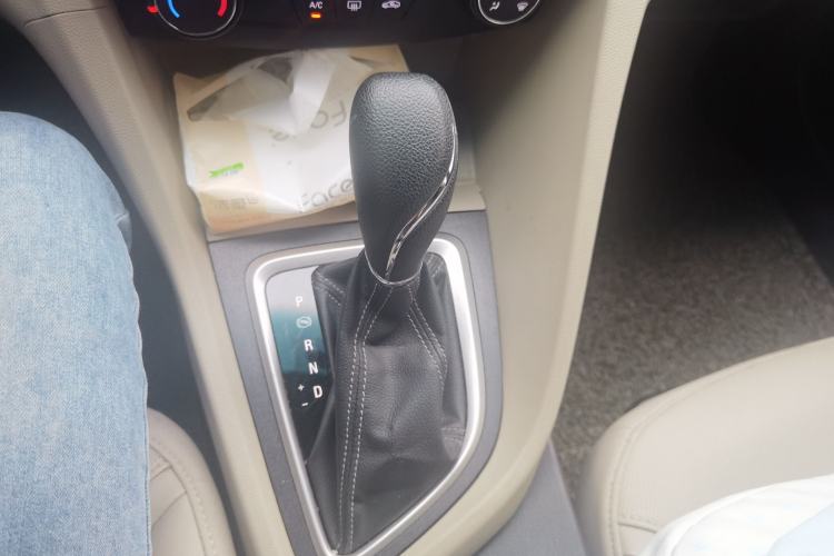 Used Buick GT 2021 Exemplar 1.5L Automatic Elite Version Gear Lever