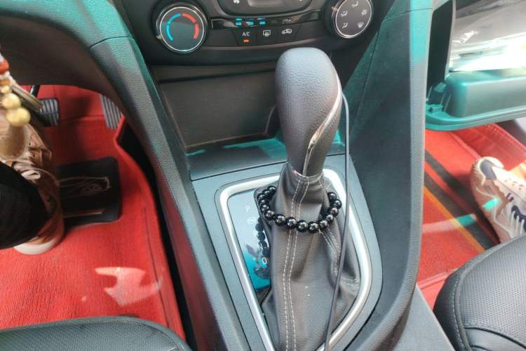 Used Buick GT 2021 Revised Version Flagship 1.5L Automatic Elite Edition Gear Lever