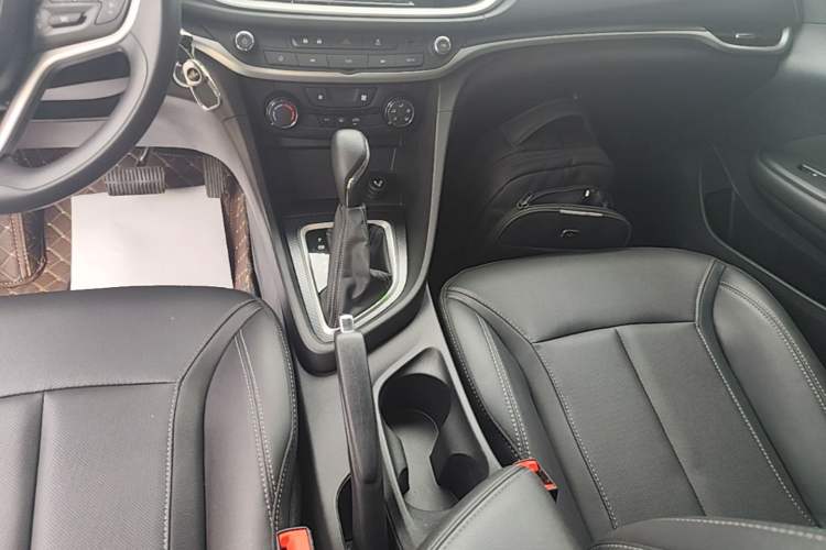 Used Buick GT 2021 Revised Version Flagship 1.5L Automatic Entry-Level Trim Gear Lever