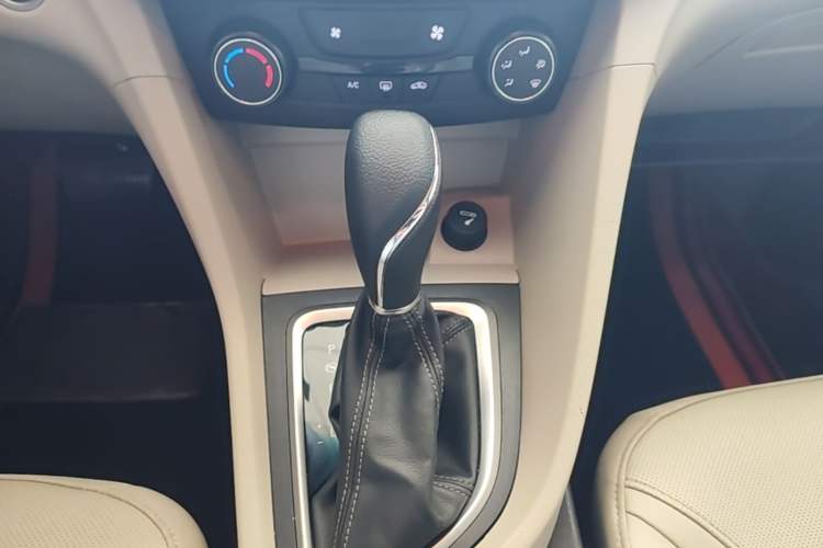 Used Buick GT 2021 Exemplar 1.5L Automatic Elite Version Gear Lever