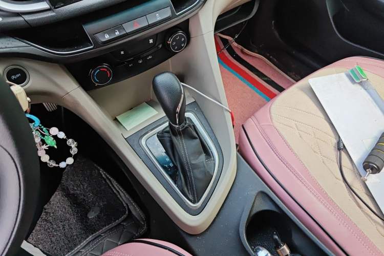 Used Buick GT 2021 Exemplar 1.5L Automatic Entry-Level Trim Gear Lever