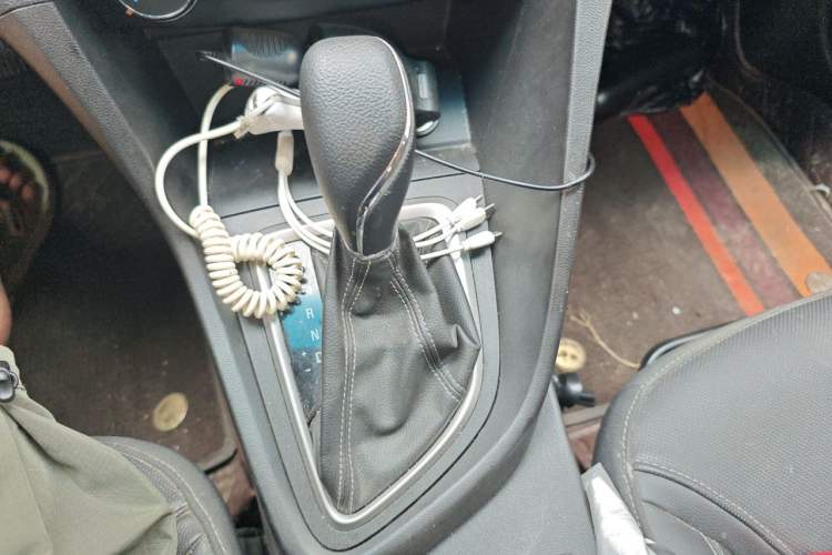 Used Buick GT 2021 1.3T Automatic Mild Hybrid Elite Version Gear Lever