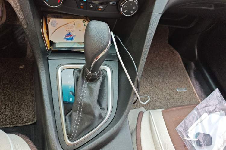 Used Buick GT 2021 Revised Version Flagship 1.5L Automatic Elite Edition Gear Lever