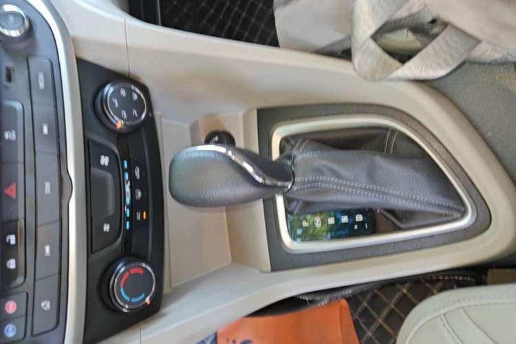 Used Buick GT 2021 Exemplar 1.5L Automatic Elite Version Gear Lever