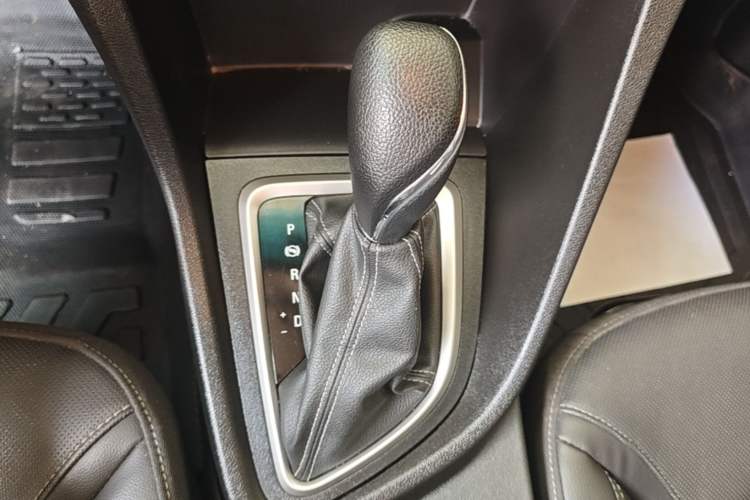 Used Buick GT 2021 Revised Version Flagship 1.5L Automatic Entry-Level Trim Gear Lever