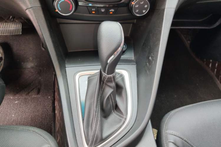 Used Buick GT 2021 1.3T Automatic Mild Hybrid Elite Version Gear Lever