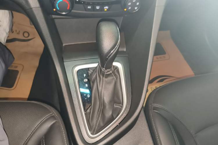 Used Buick GT 2021 Revised Version Flagship 1.5L Automatic Elite Edition Gear Lever