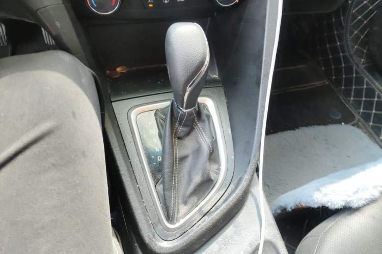 Used Buick GT 2021 Revised Version Flagship 1.5L Automatic Elite Edition Gear Lever